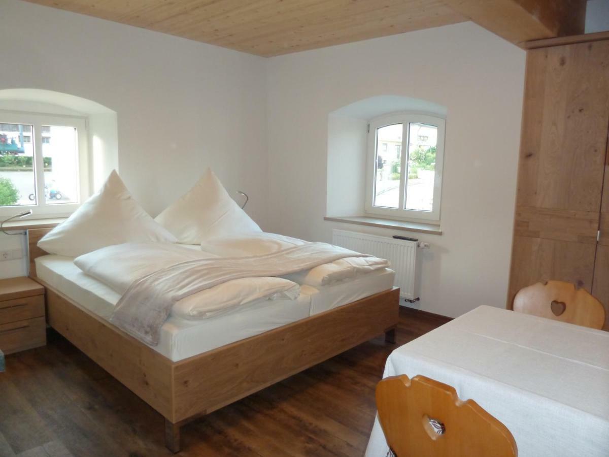 Ferienwohnung Zum Dorfwirt Riedenburg Exterior photo